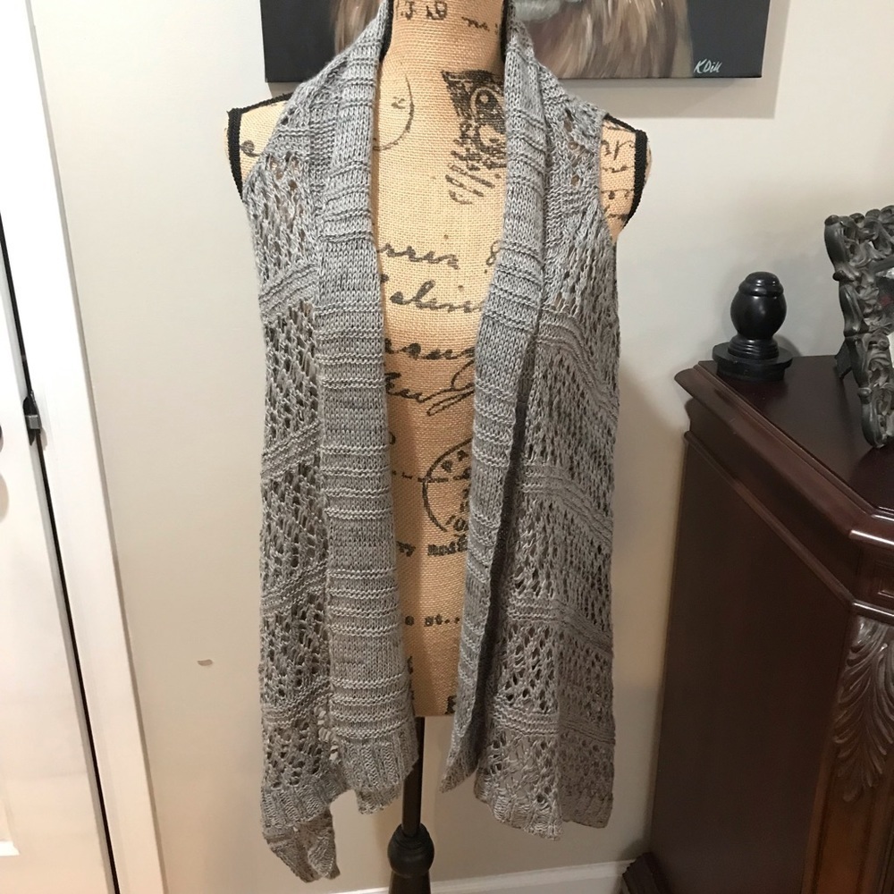 ▪️ISABELLA RODRIGUEZ Open Sweater Vest